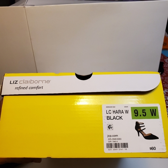 Liz Claiborne Wide Width Heels - Picture 3 of 8